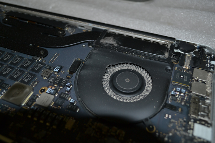 Чистка MacBook Pro